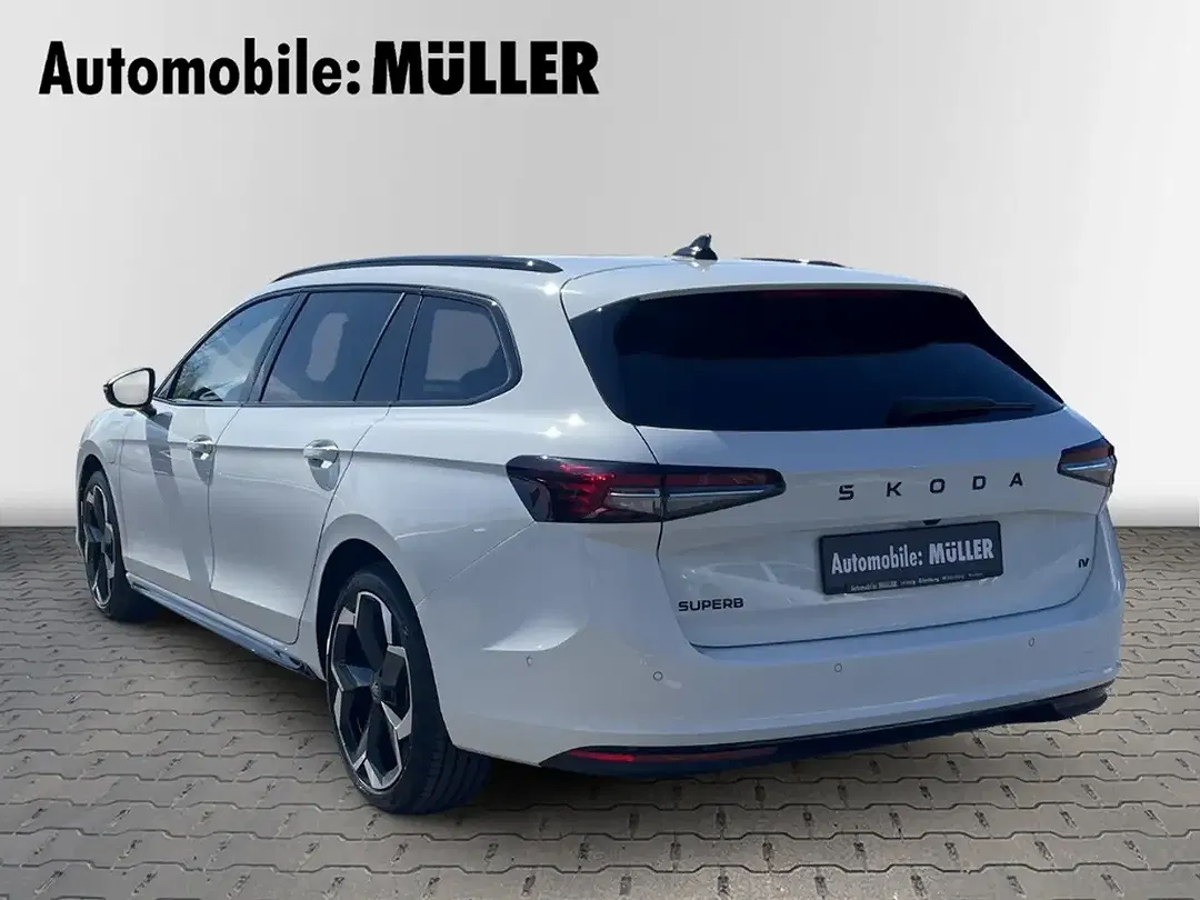 Skoda Superb - Thumbnail 6