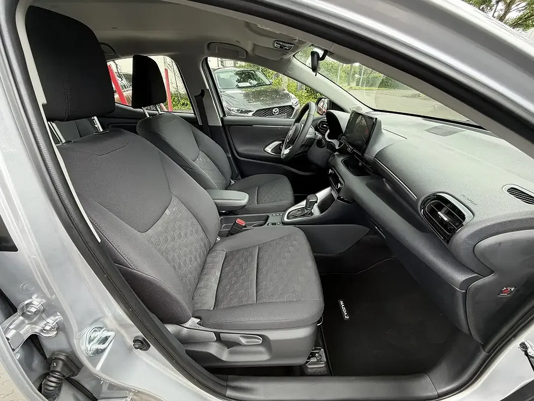 Mazda 2 - Thumbnail 7