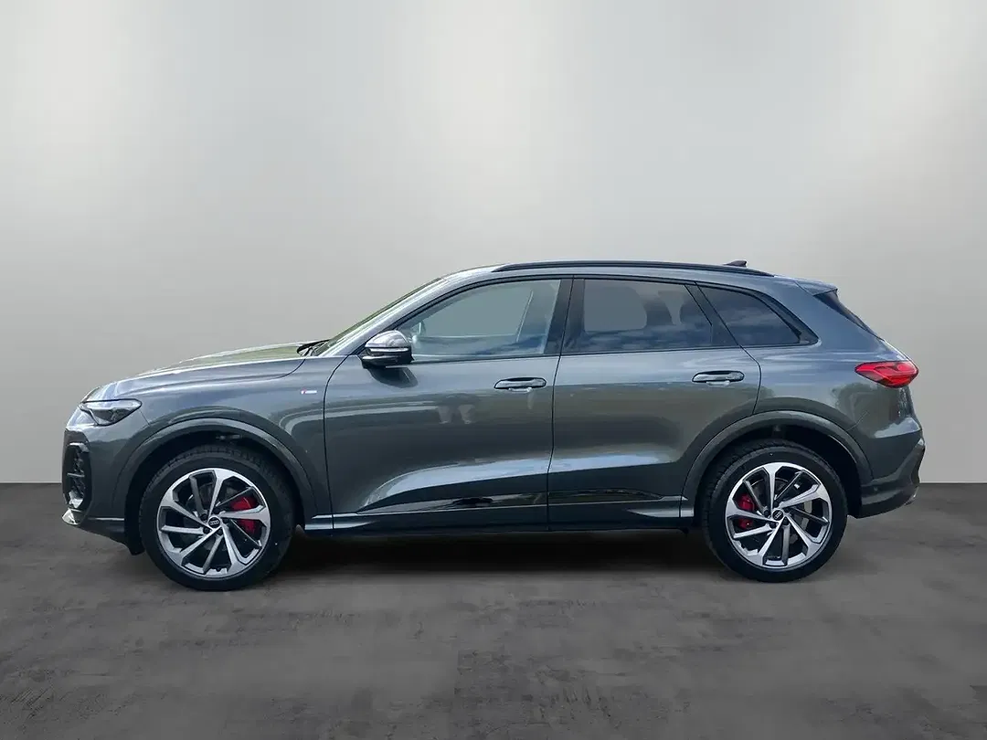 Audi Q5 - Thumbnail 3