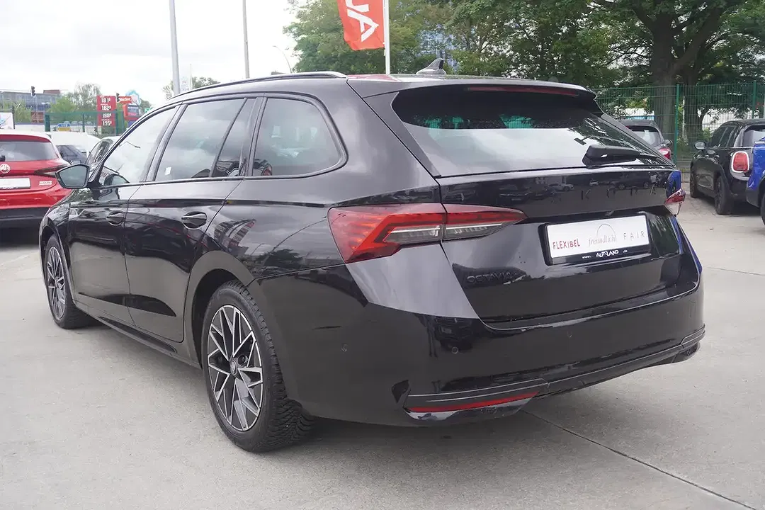 Skoda Octavia - Thumbnail 2
