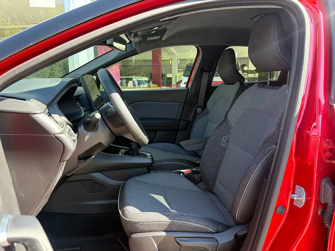 Renault Captur - Thumbnail 10