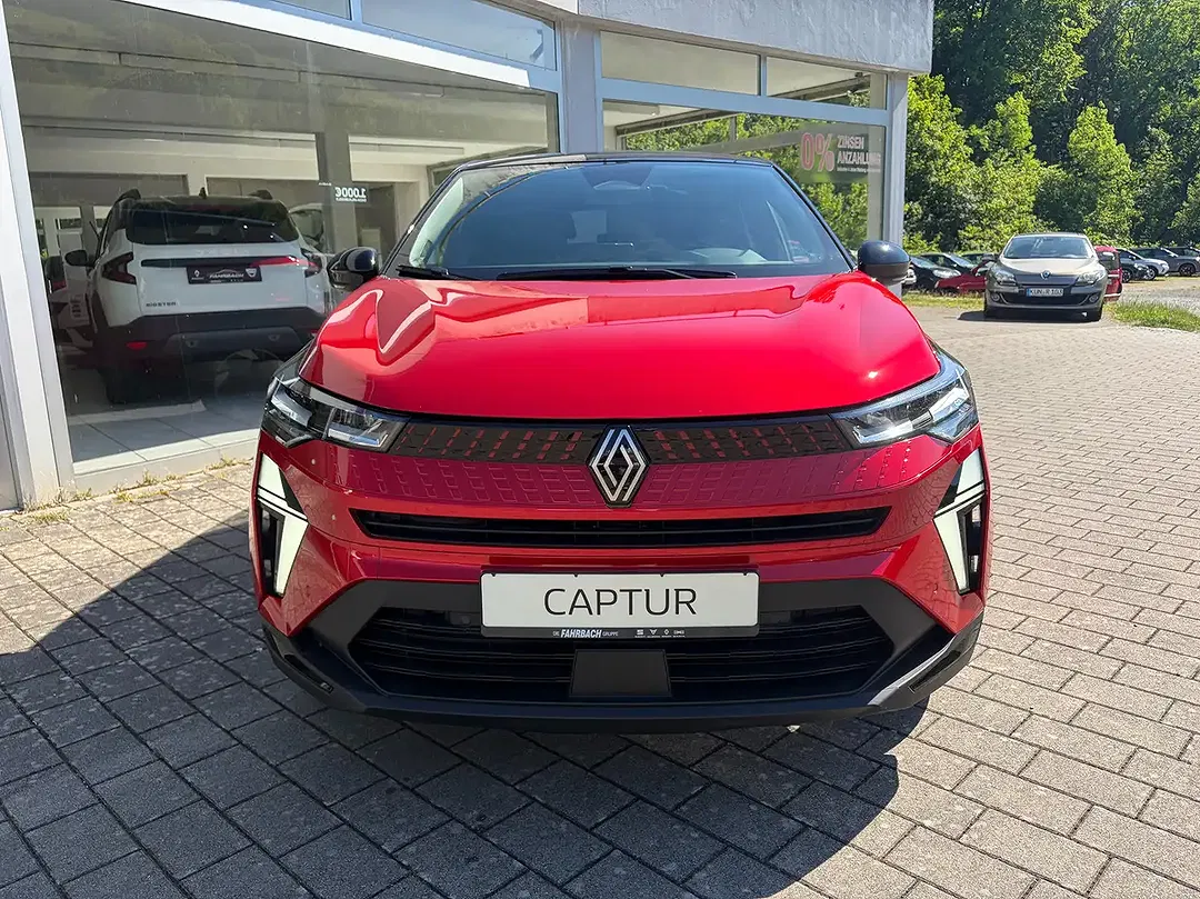 Renault Captur - Thumbnail 2