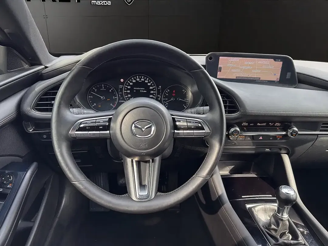 Mazda 3 - Thumbnail 10