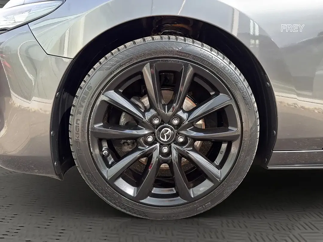 Mazda 3 - Thumbnail 6