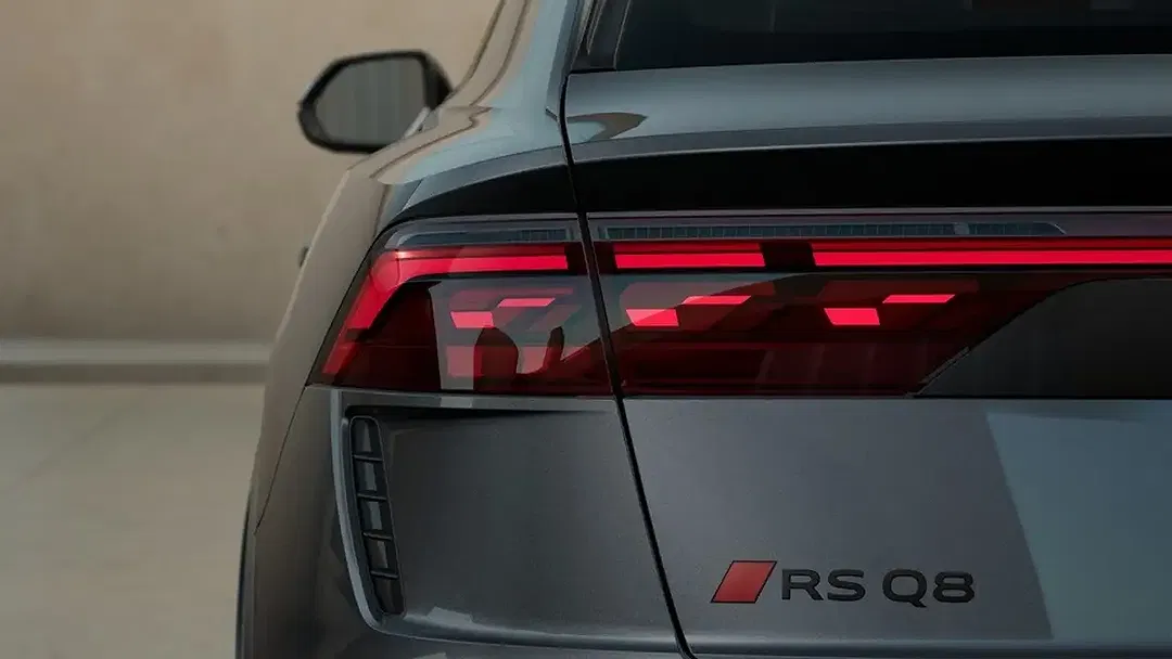 Audi RS Q8 - Thumbnail 8