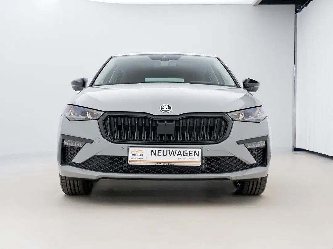 Skoda Scala - Thumbnail 2