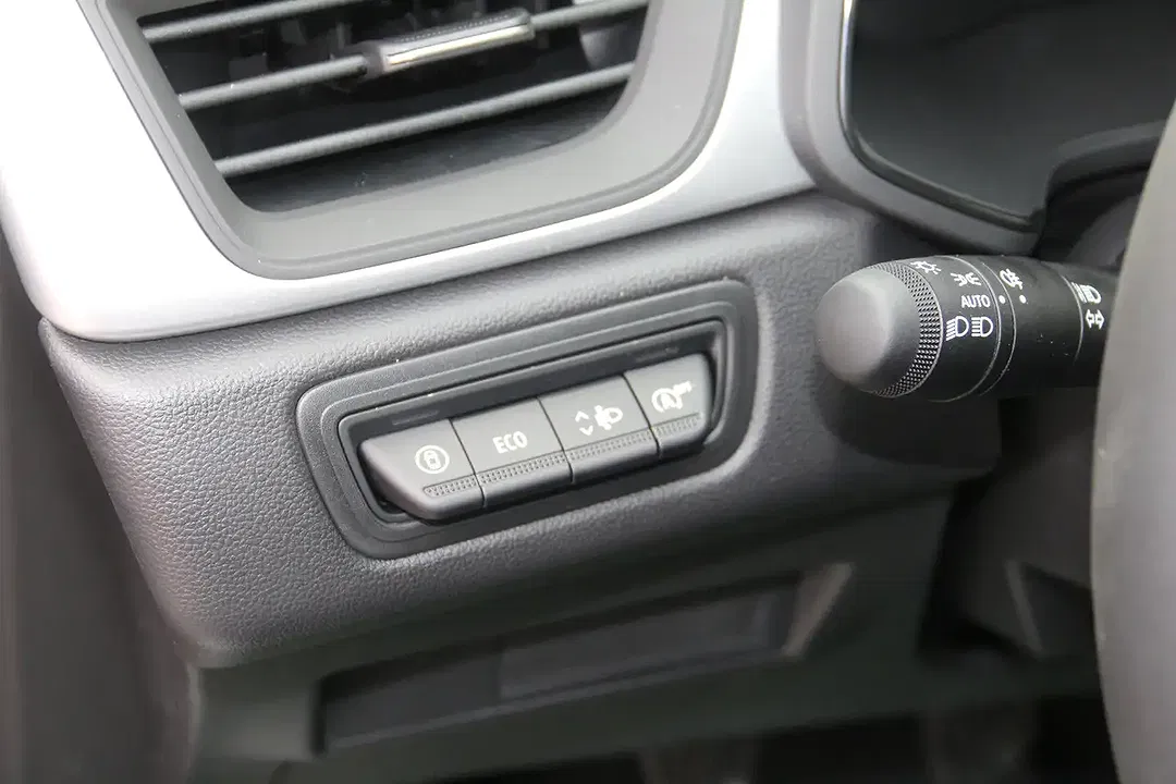 Mitsubishi ASX - Thumbnail 11