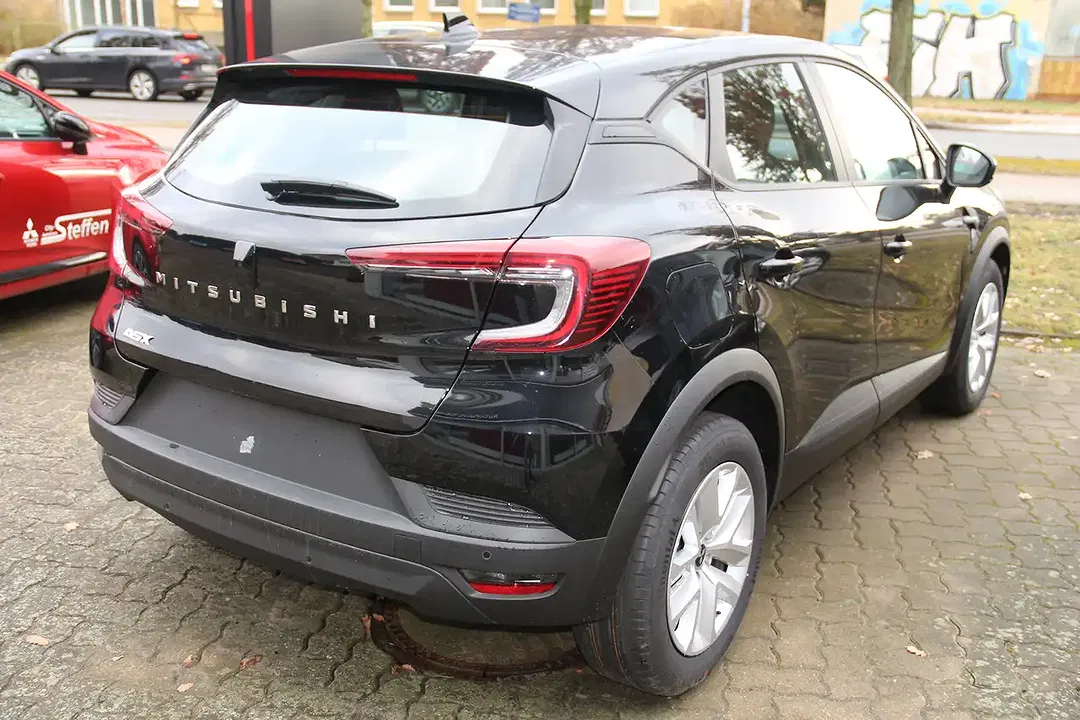 Mitsubishi ASX - Thumbnail 3