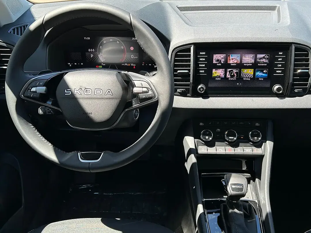 Skoda Karoq - Thumbnail 8