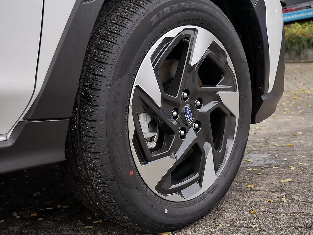 Subaru Crosstrek - Thumbnail 14