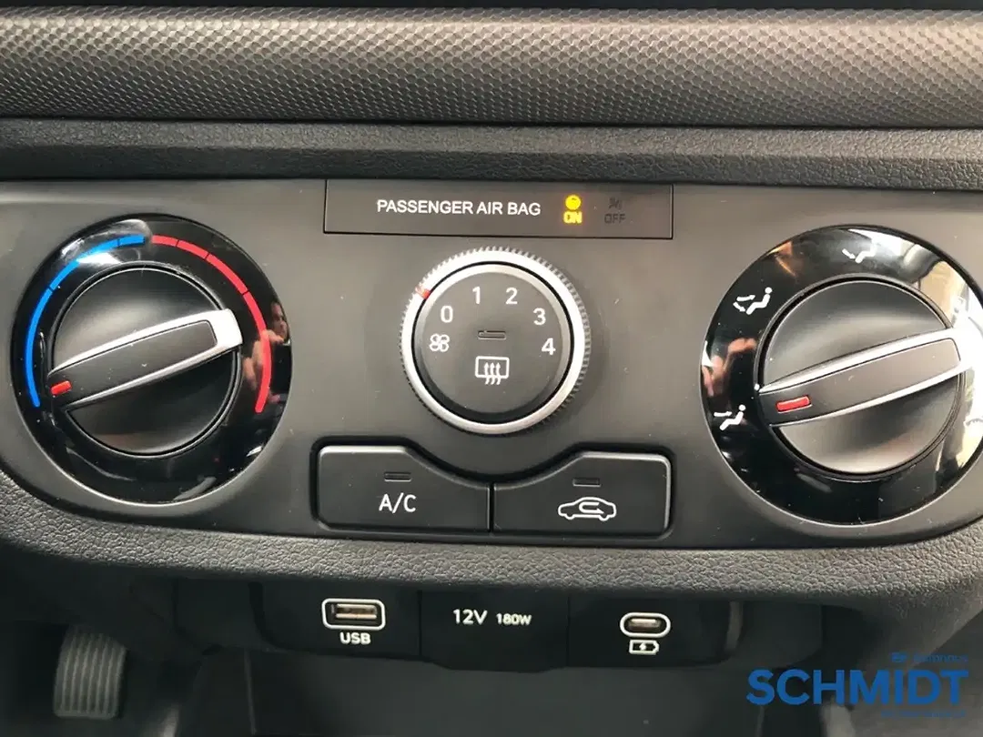 Hyundai i10 - Thumbnail 15