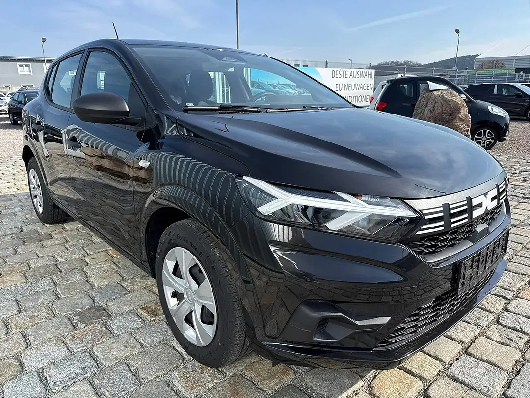 Dacia Sandero - Thumbnail 3