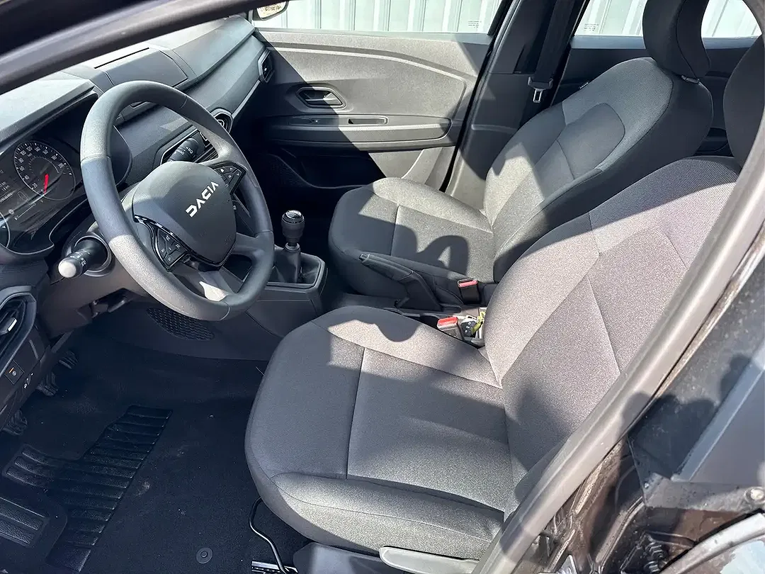 Dacia Sandero - Thumbnail 8