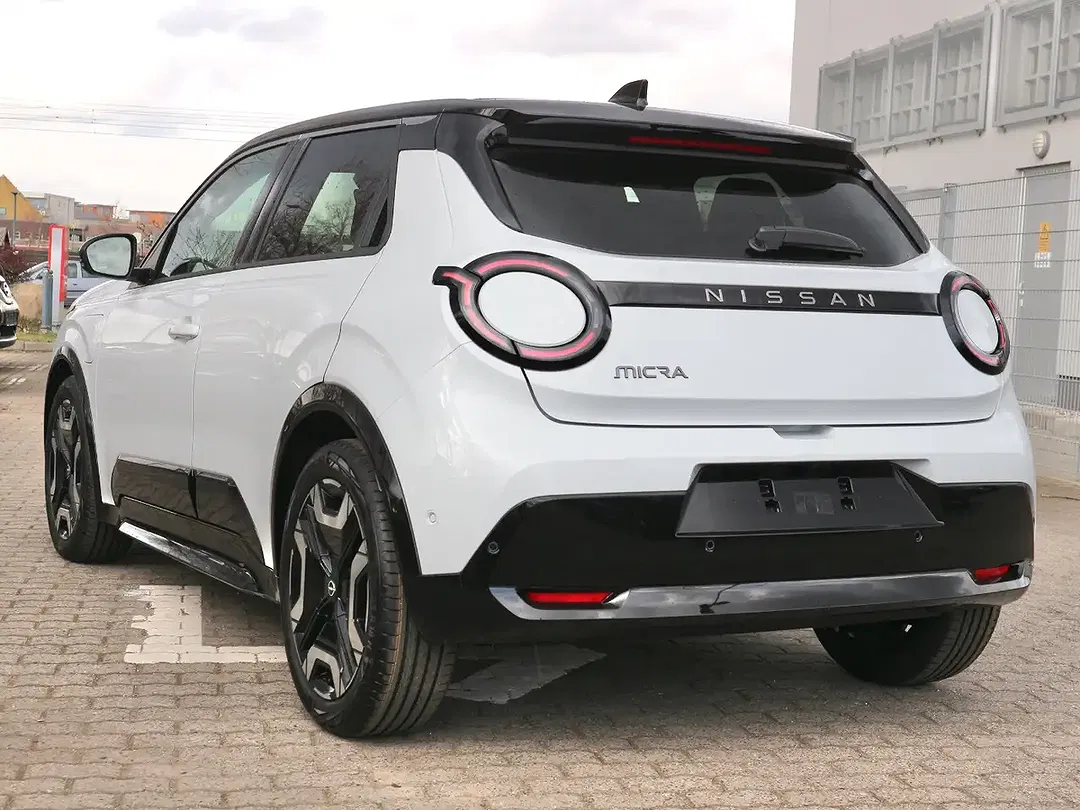 Nissan Micra - Thumbnail 5
