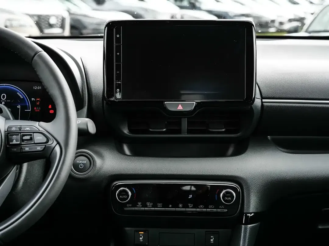 Mazda 2 - Thumbnail 10
