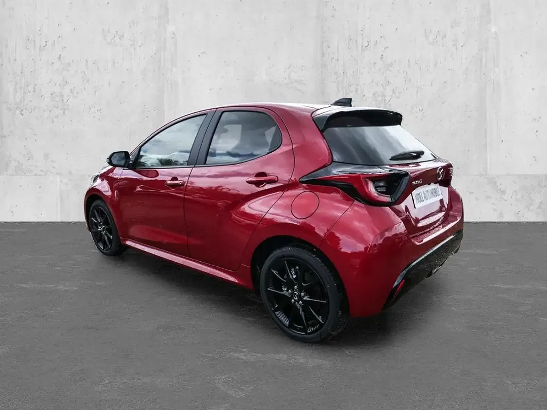 Mazda 2 - Thumbnail 2