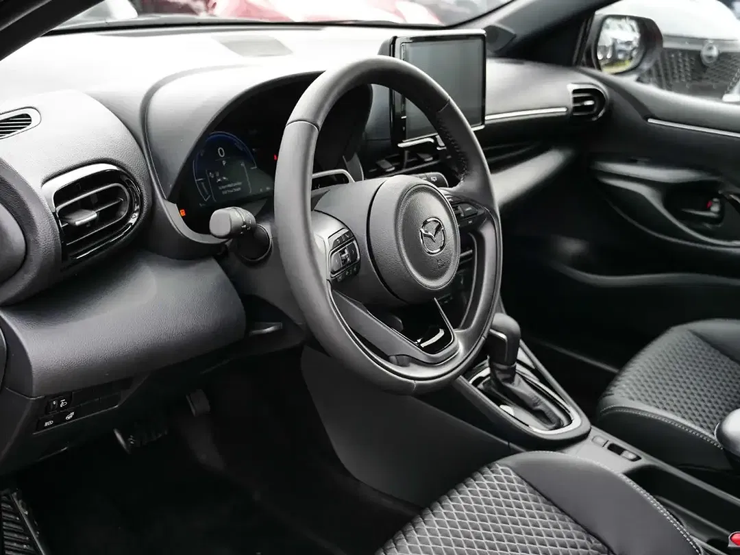 Mazda 2 - Thumbnail 5