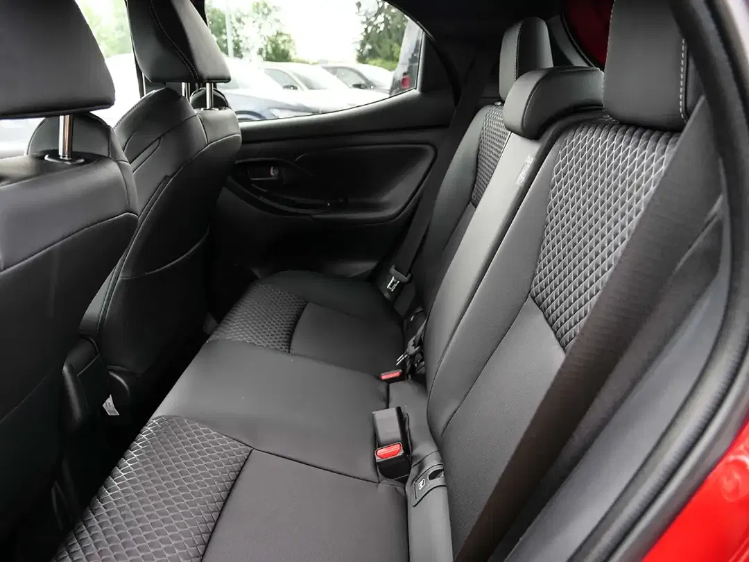 Mazda 2 - Thumbnail 8