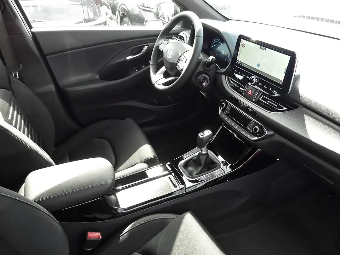 Hyundai i30 - Thumbnail 4
