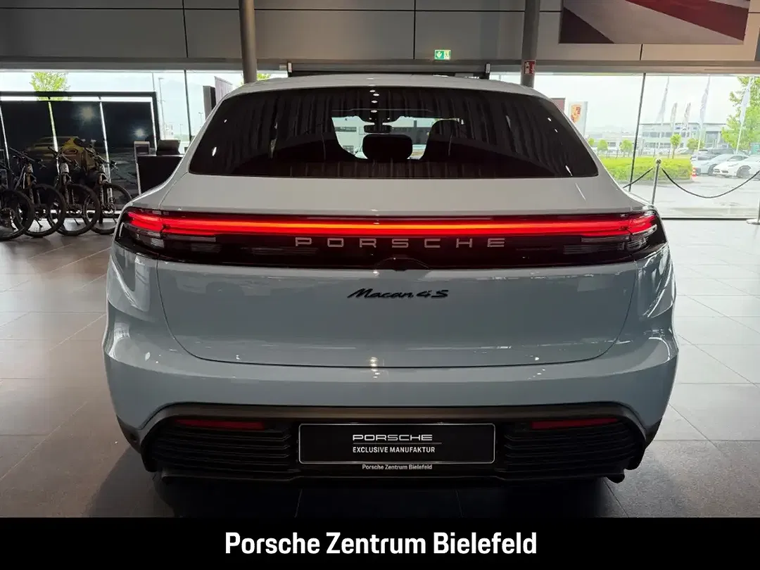 Porsche Macan - Thumbnail 4