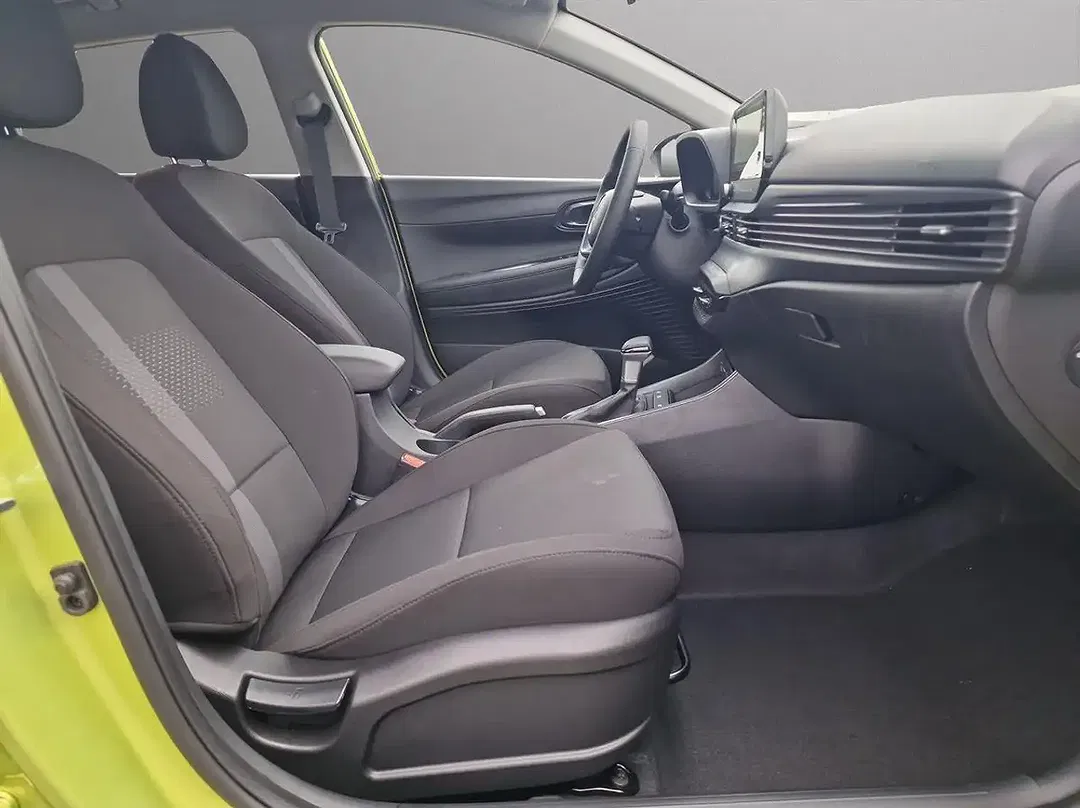 Hyundai i20 - Thumbnail 13