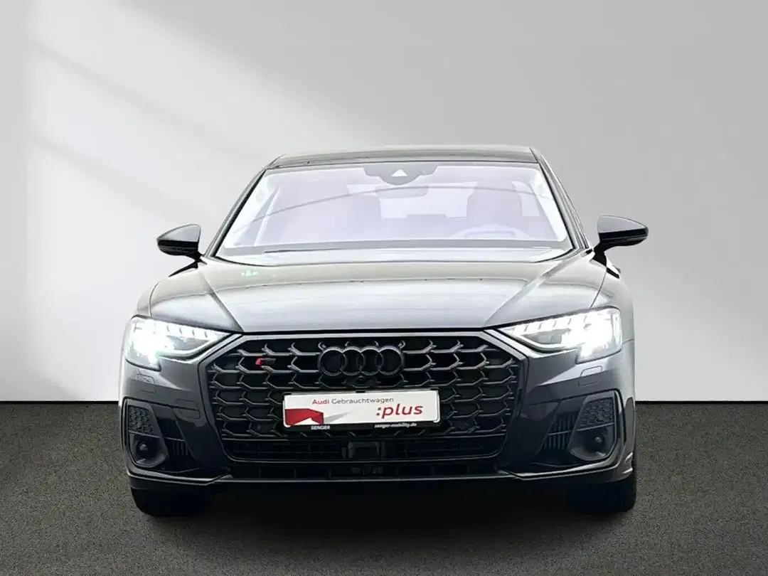 Audi S8 - Thumbnail 4