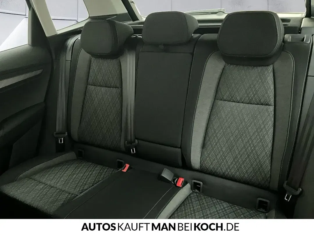 Skoda Karoq - Thumbnail 6