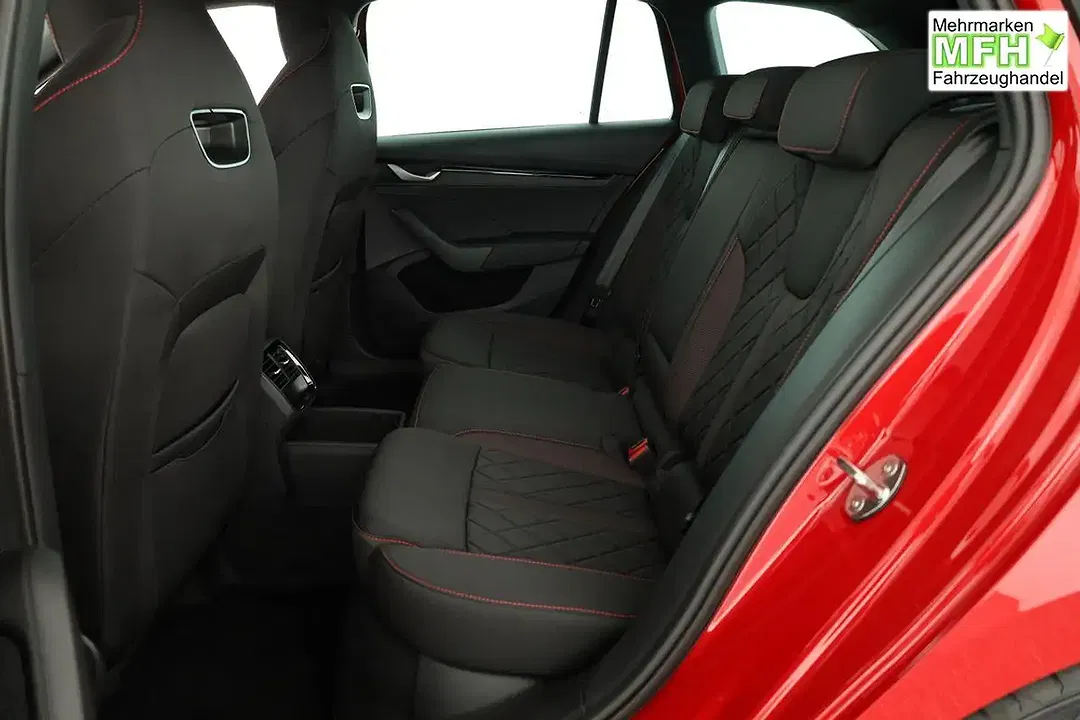 Skoda Octavia - Thumbnail 11
