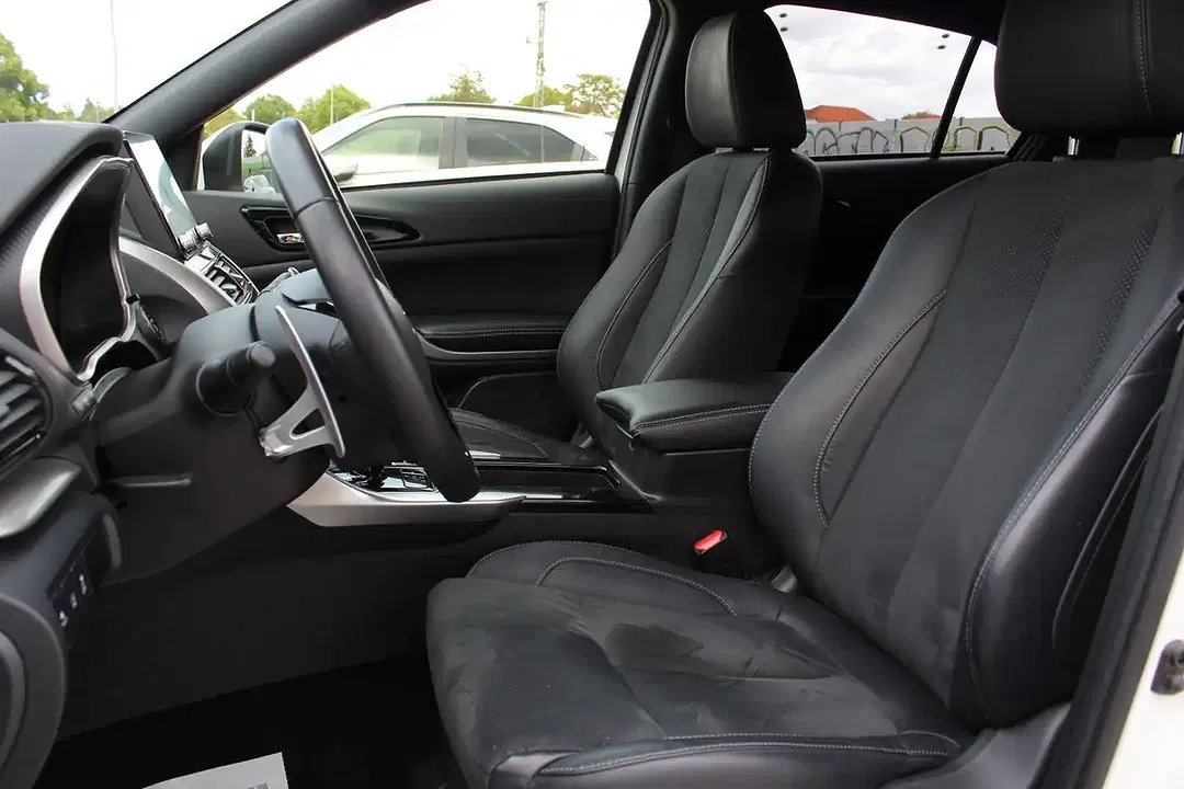 Mitsubishi Eclipse Cross - Thumbnail 12