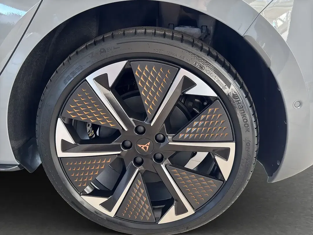 CUPRA Born - Thumbnail 13