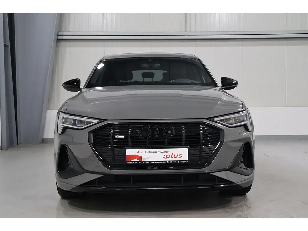 Audi e-tron - Thumbnail 2