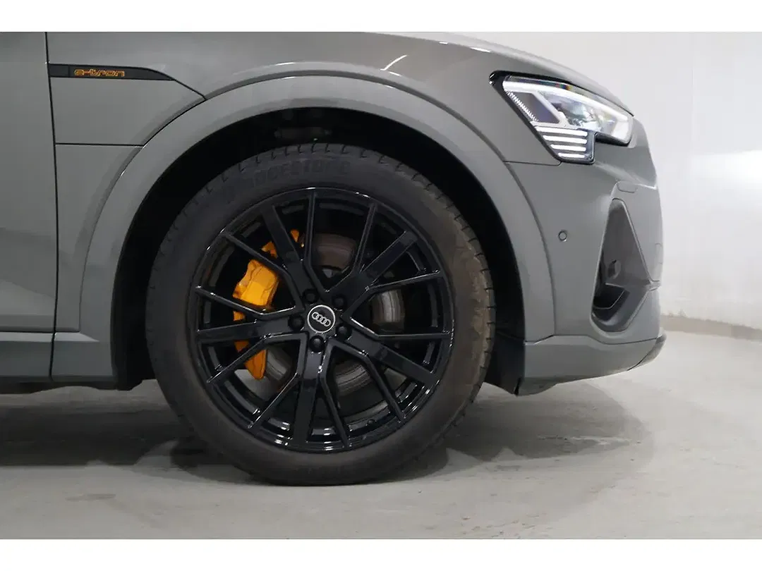 Audi e-tron - Thumbnail 5