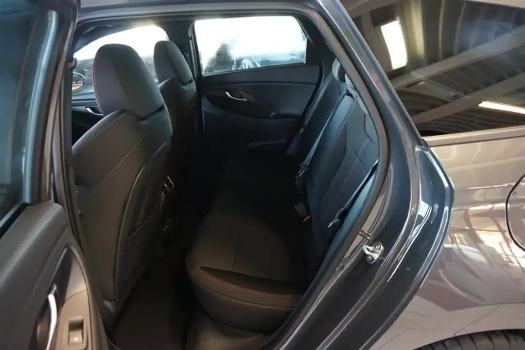 Hyundai i30 - Thumbnail 10