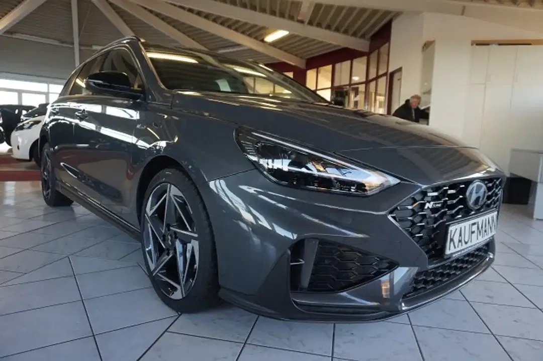 Hyundai i30 - Thumbnail 3