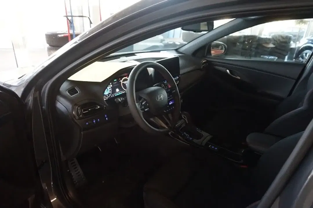 Hyundai i30 - Thumbnail 7