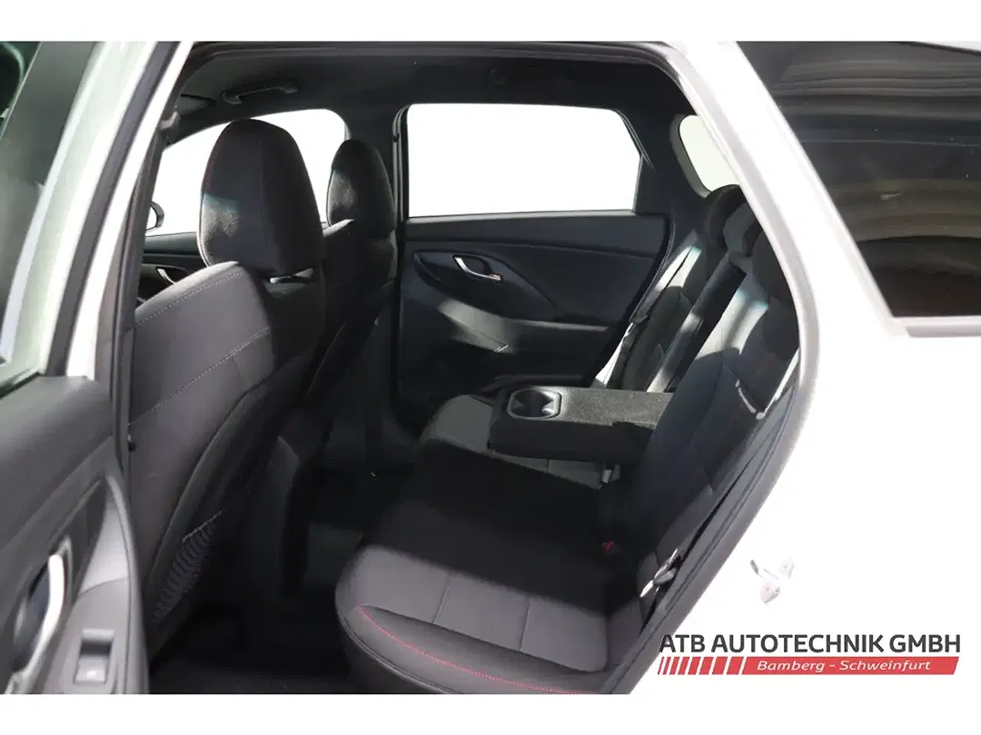 Hyundai i30 - Thumbnail 8