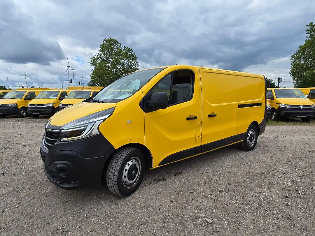 Renault Trafic - Thumbnail 2