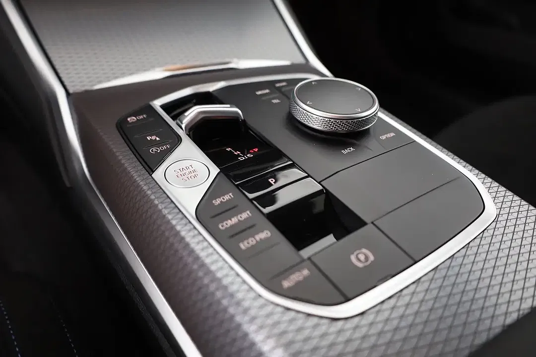 BMW 320 - Thumbnail 13