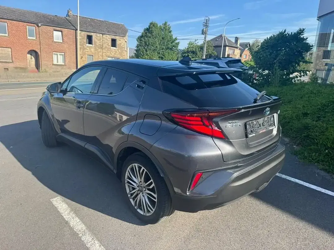 Toyota C-HR - Thumbnail 2