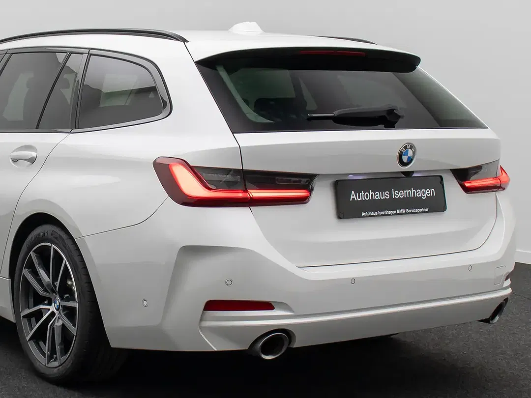 BMW 330 - Thumbnail 16
