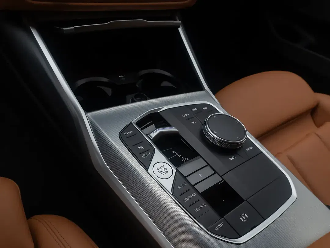 BMW 330 - Thumbnail 23