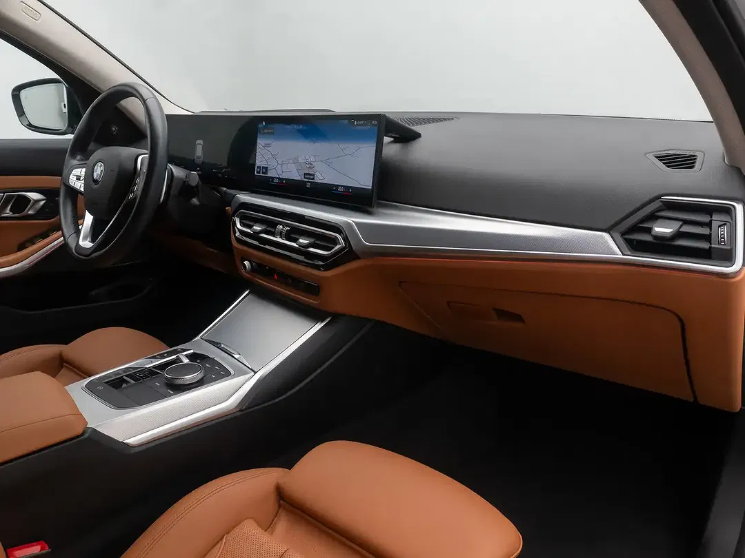 BMW 330 - Thumbnail 24