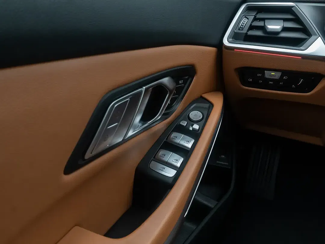 BMW 330 - Thumbnail 34