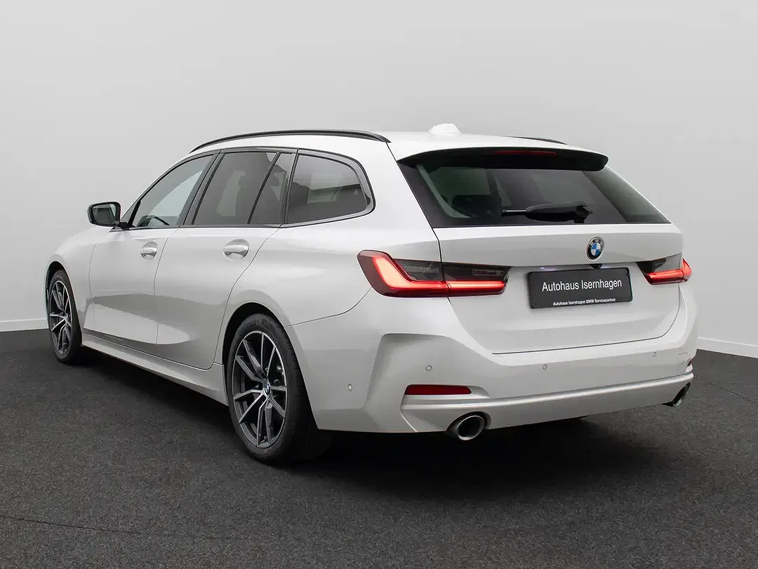 BMW 330 - Thumbnail 9