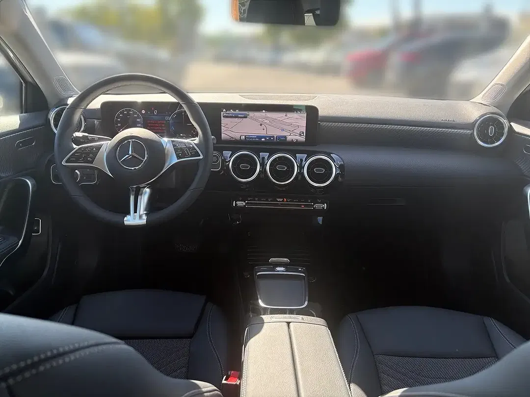 Mercedes-Benz A 250 - Thumbnail 13