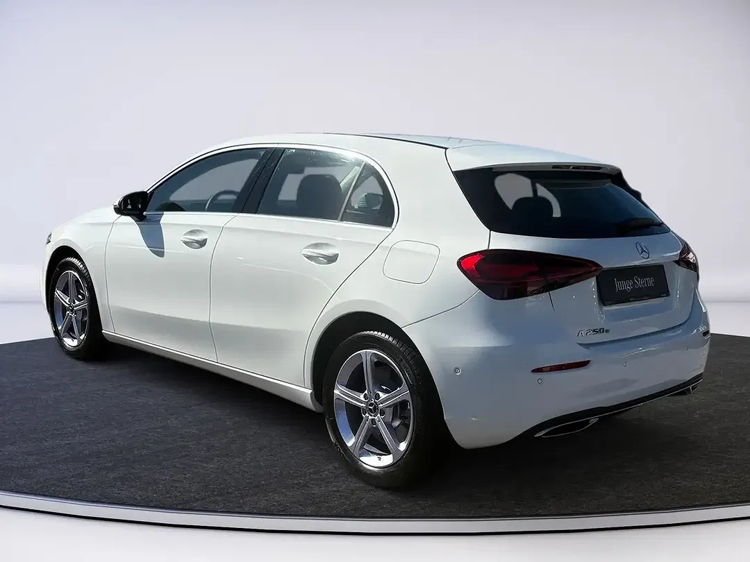Mercedes-Benz A 250 - Thumbnail 4