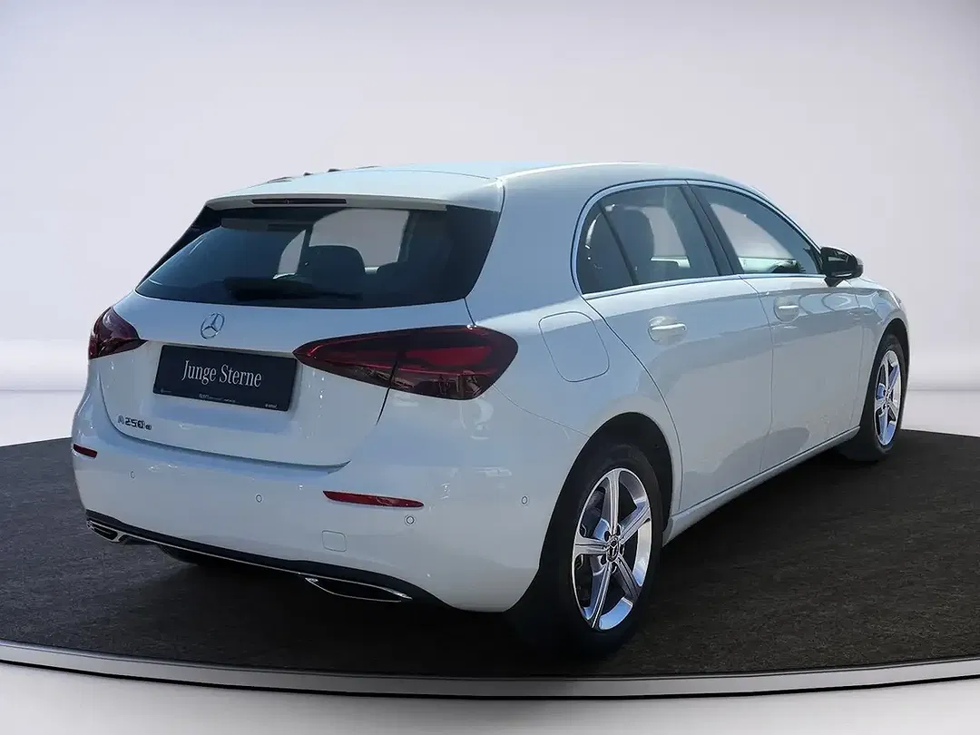 Mercedes-Benz A 250 - Thumbnail 5