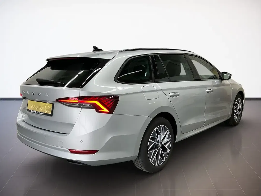 Skoda Octavia - Thumbnail 3