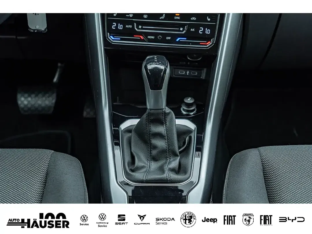 Volkswagen T-Roc - Thumbnail 13