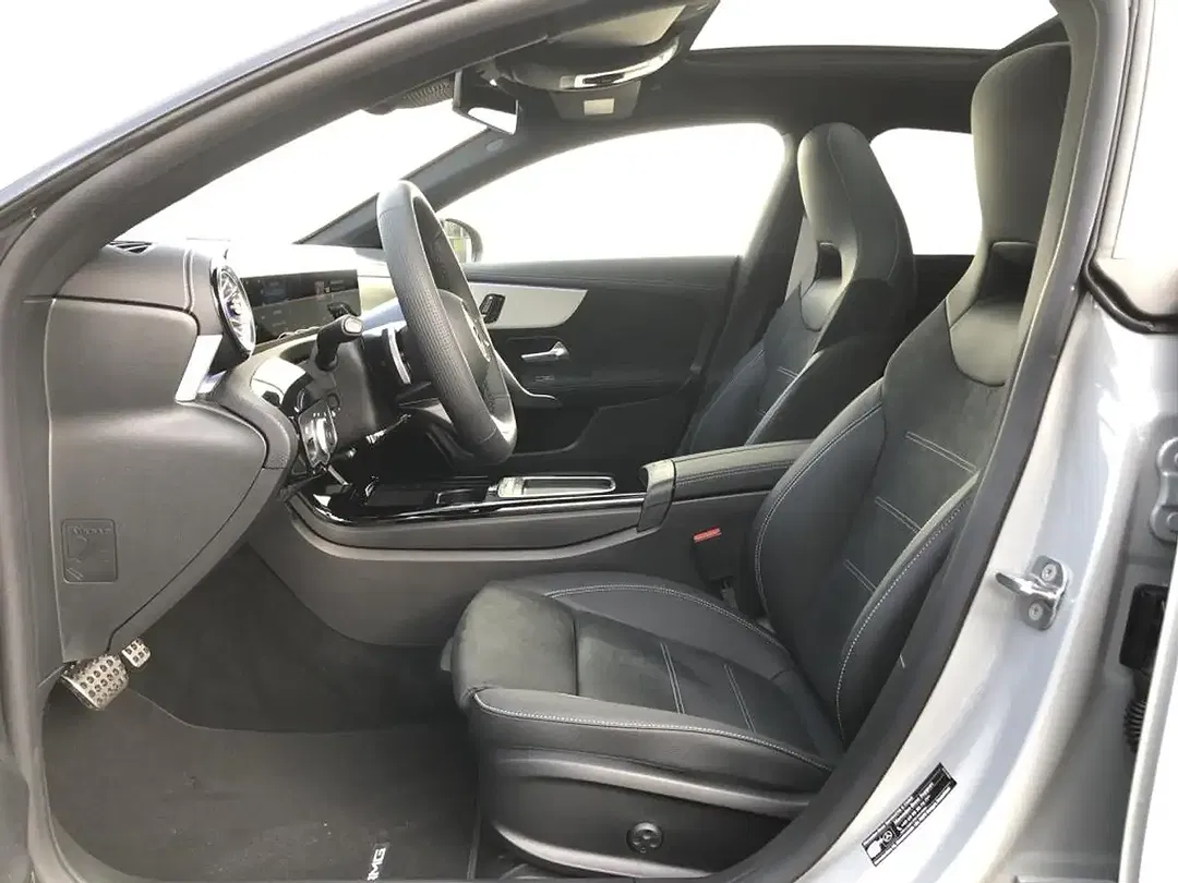 Mercedes-Benz CLA 220 - Thumbnail 5